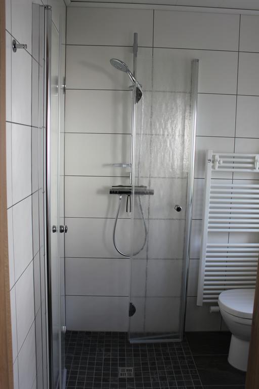 Hôtel Gastehaus Anton à Oberursel Extérieur photo